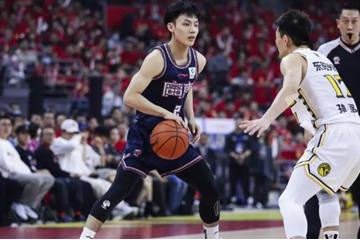 全明星票选争议：孙铭徽超徐杰，球迷投票与媒体评分的较量