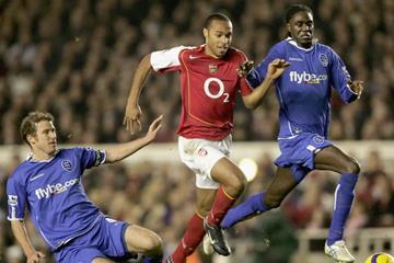 2003年联合会杯：亨利的辉煌时刻与法国队的冠军之旅