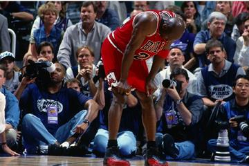 1997年NBA史诗对决：乔丹领衔公牛队击败爵士队夺得总冠军