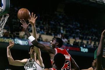 1991年NBA总决赛回顾：公牛队的崛起与湖人队的顽强抵抗