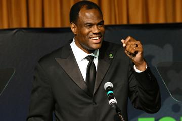 NBA传奇中锋：大卫·罗宾逊的辉煌生涯与不朽遗产