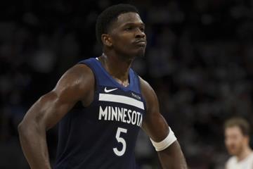 NBA常规赛：10月30日独行侠对阵森林狼球员伤病报告