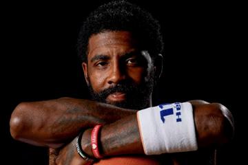NBA社交圈动态：东契奇祝福欧文生日快乐，库里向妻子阿耶莎深情表白