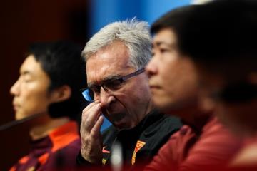 国足面临绝境：再输球或提前出局，争四对手将分出胜负