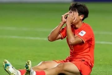 国少两连败出局引争议：战术调整放弃传控，是失误还是无奈？