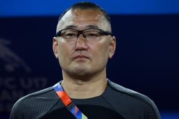 国少日籍主帅上村健一面临下课危机！宋凯一针见血：没技术没战术，备战问题多