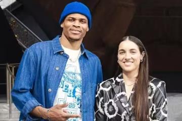 威少跨界WNBA：变身选秀造型师，为6号秀阿莫尔设计定制服装