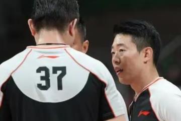 媒体人爆料：CBA季后赛将迎外籍裁判，今晚或率先登场