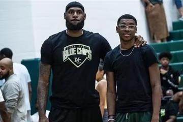 詹姆斯小儿子布莱斯加盟亚利桑那大学，未来冲击NBA