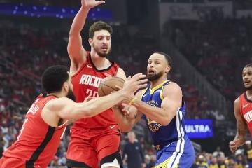 NBA战报：火箭力克勇士 库里20 9难掩颓势 巴特勒意外伤退