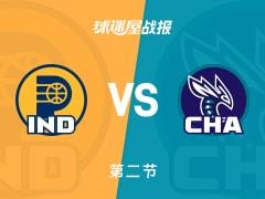 NBA常规赛，步行者次节领先黄蜂2分，西亚卡姆18分，鲍尔22分