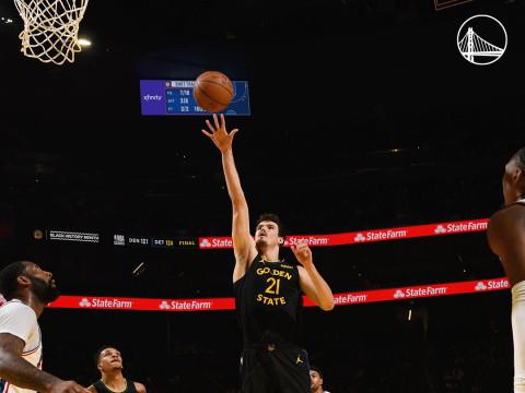 勇士vs太阳NBA常规赛伤病名单，库里因伤无缘出战