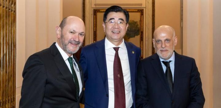 特瓦斯：中国队未来或跻身世界前十，中超需提升竞争力