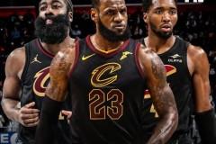 哈登和米切尔计划在今年休赛期招募詹姆斯