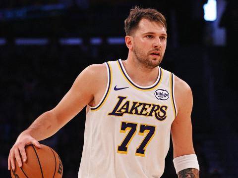 NBA常规赛，马刺vs湖人首发名单预测，文班亚马迎战詹姆斯湖人主场作战