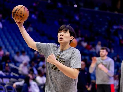 杨瀚森NBA生涯总得分达72分，超越河升镇升至亚洲球员历史得分榜第11位