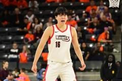 杨瀚森谈7天6战赛程，充实却对体能考验巨大