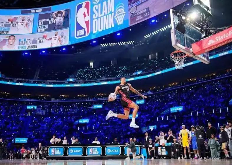 NBA扣篮大赛凯沙德·约翰逊夺冠
