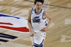 杨瀚森全明星替补出战8分钟，投篮5中4贡献10分