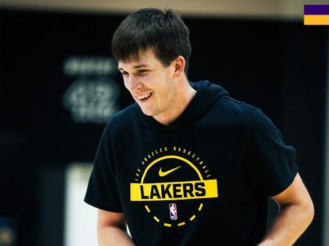 2月25日NBA常规赛，魔术vs湖人伤病名单更新，海斯右脚踝扭伤出战成疑