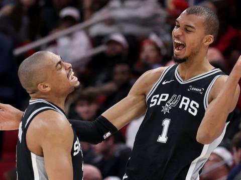 NBA常规赛，活塞vs马刺伤病名单更新：巴恩斯左脚踝酸痛缺席