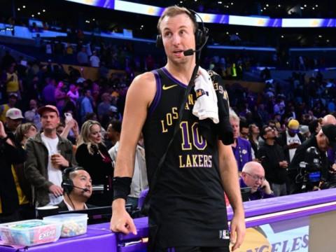 NBA常规赛，尼克斯vs湖人首发名单预测，湖人主场能否完成复仇