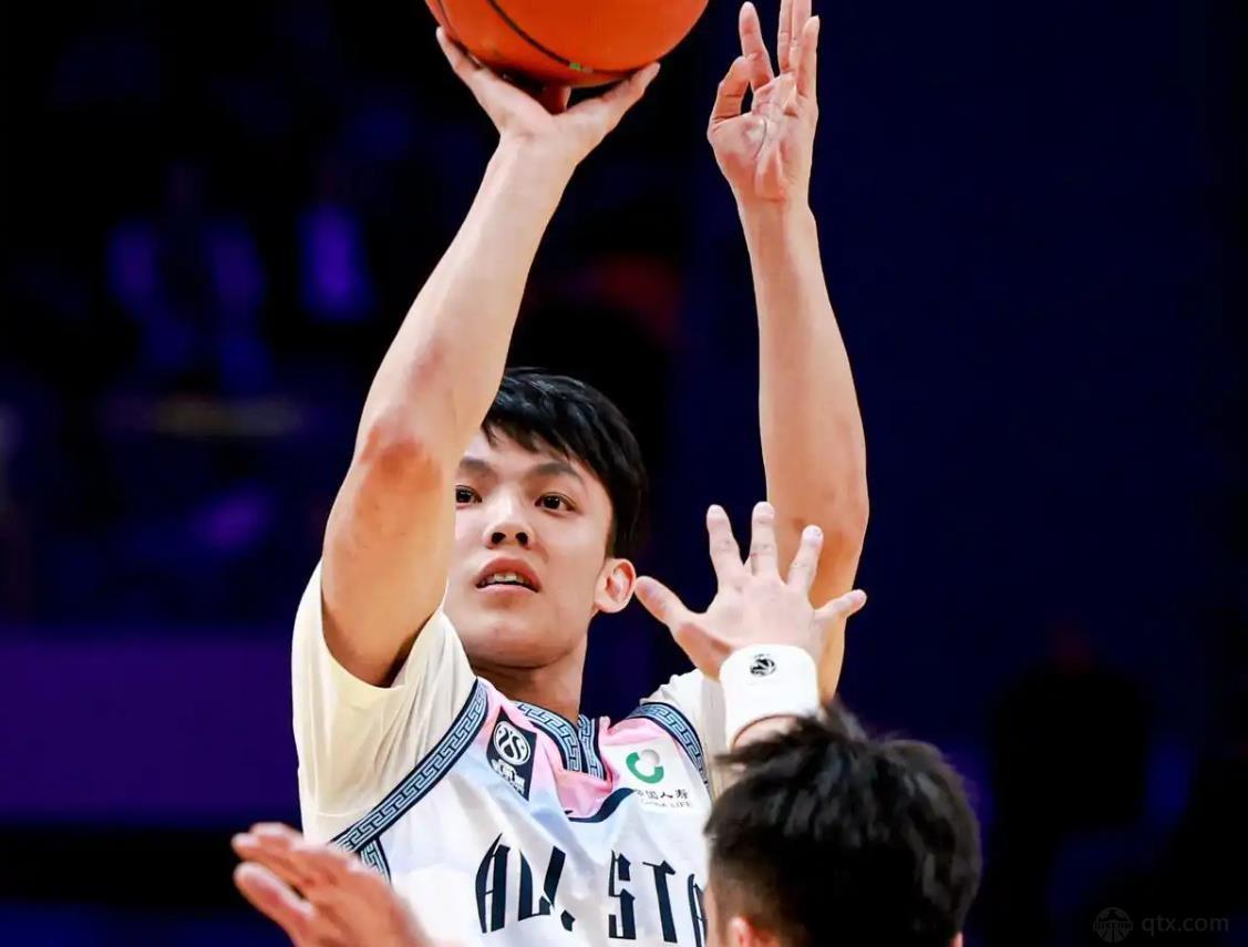 CBA全明星正赛徐杰斩获MVP
