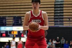 杨瀚森背靠背表现出色，16分13板2助，正负值首发阵容队内最高