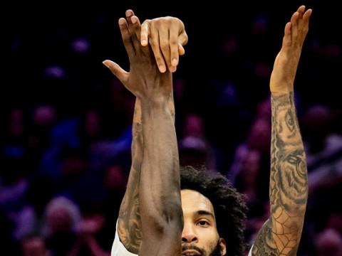 NBA常规赛回放高清，马刺vs国王全场录像，马刺命中25记三分刷新纪录（3月18日）