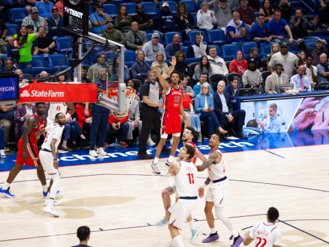 NBA常规赛快船vs鹈鹕全场回放高清，3月20日鹈鹕首发五人合砍84分