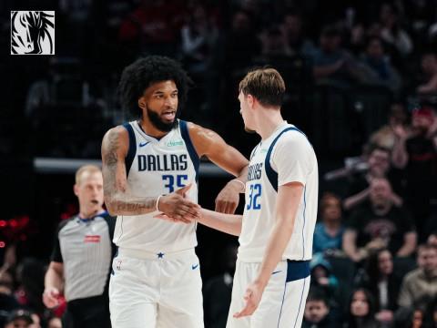 NBA全场比赛高清录像回放，常规赛独行侠vs开拓者，巴格利26分9篮板表现抢眼（3月28日）
